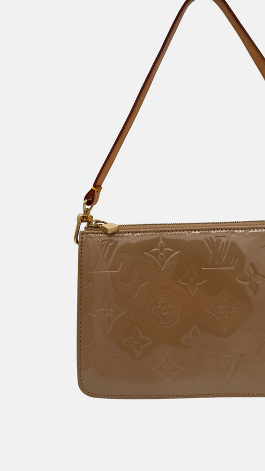 LOUIS VUITTON VERNIS POCHETTE