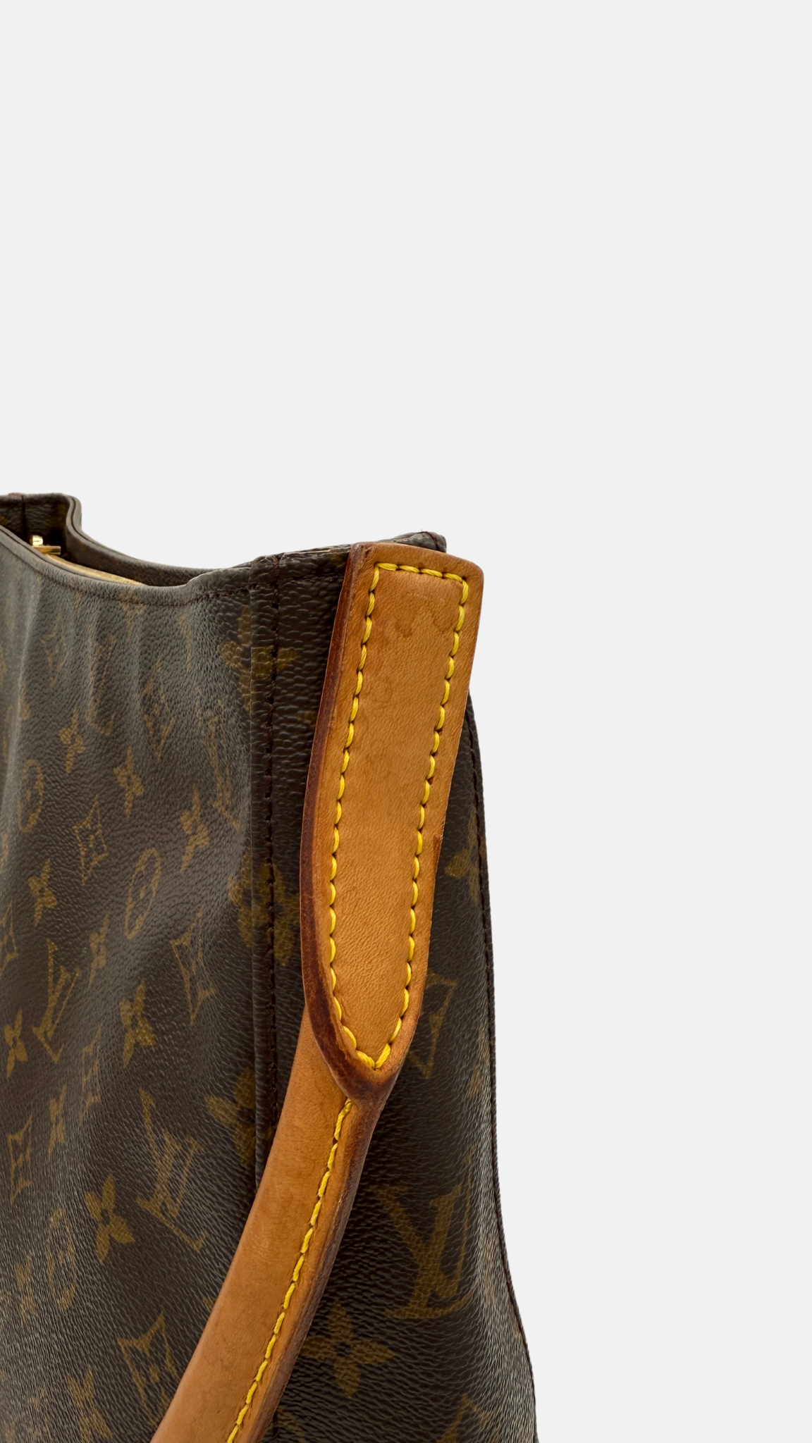 LOUIS VUITTON LOOPING GM