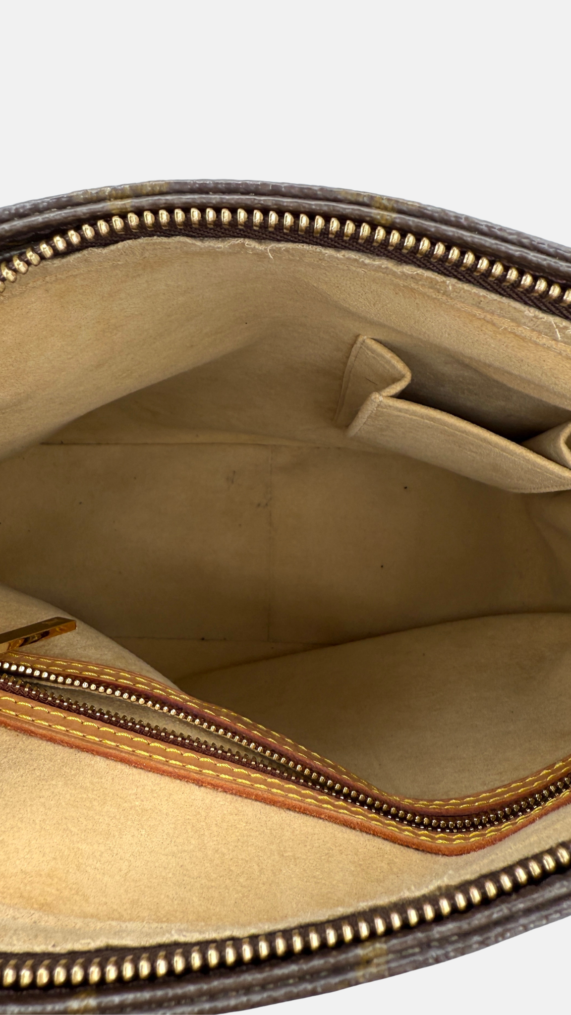 LOUIS VUITTON LOOPING GM