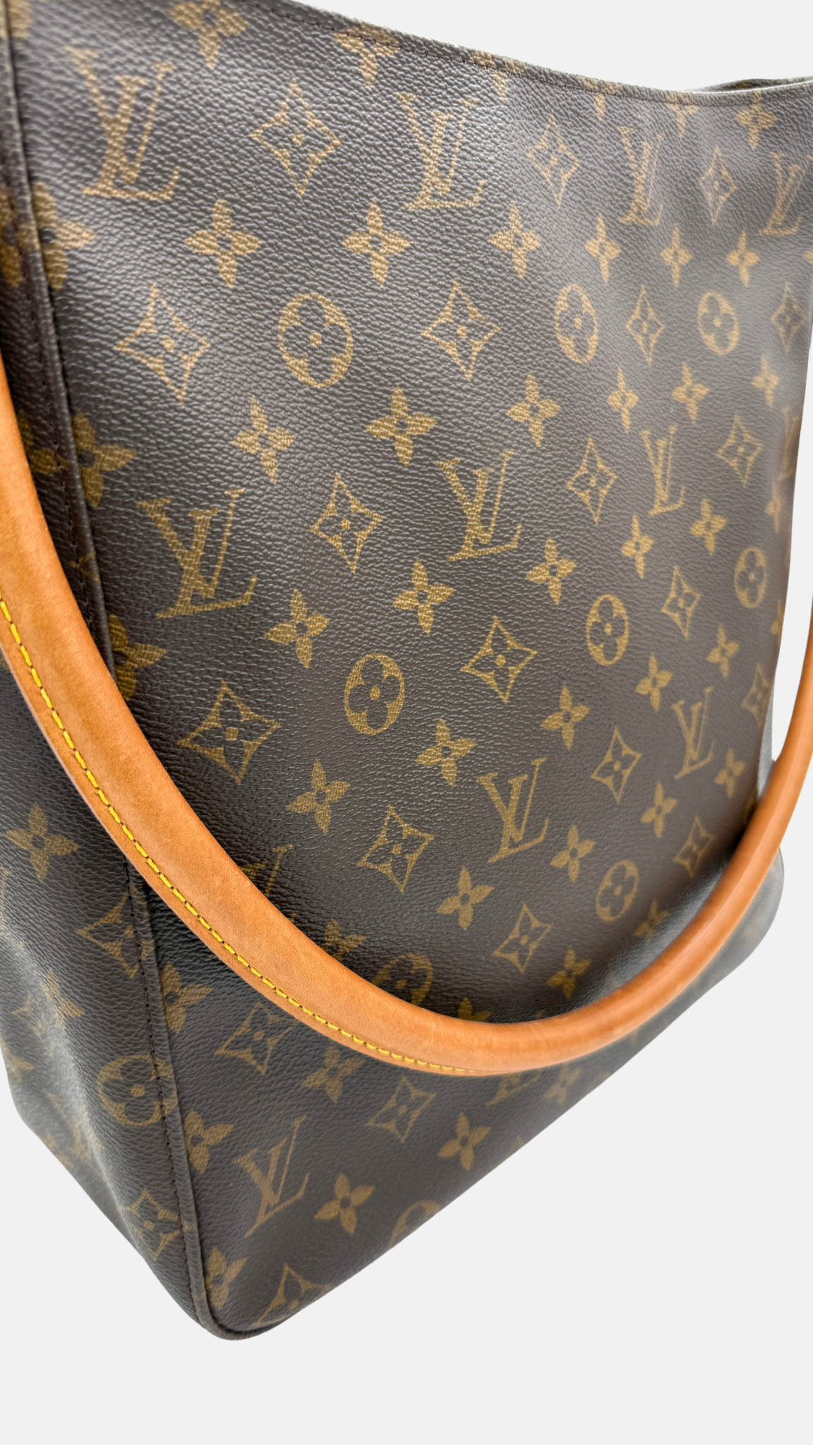 LOUIS VUITTON LOOPING GM