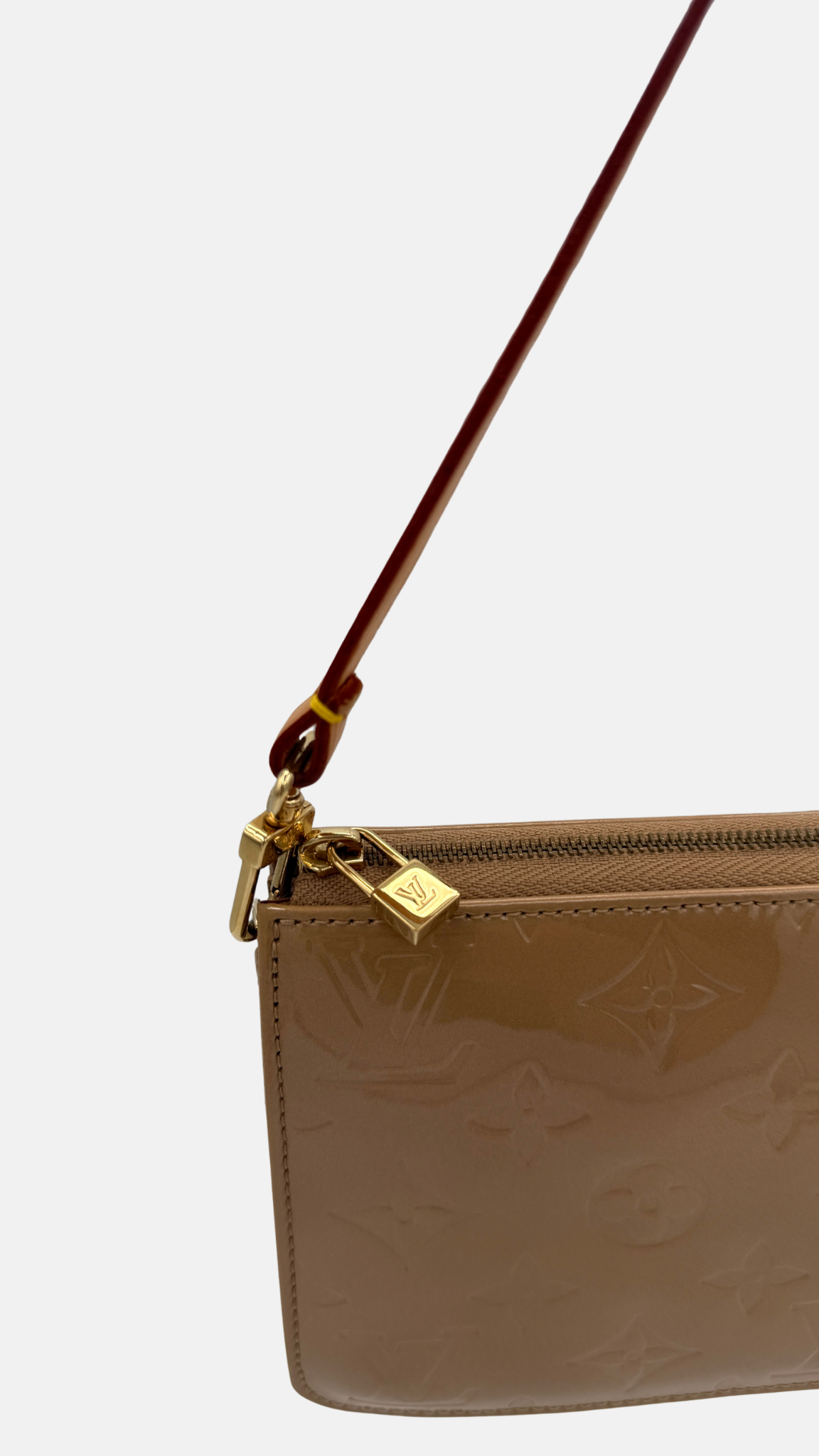 LOUIS VUITTON VERNIS POCHETTE