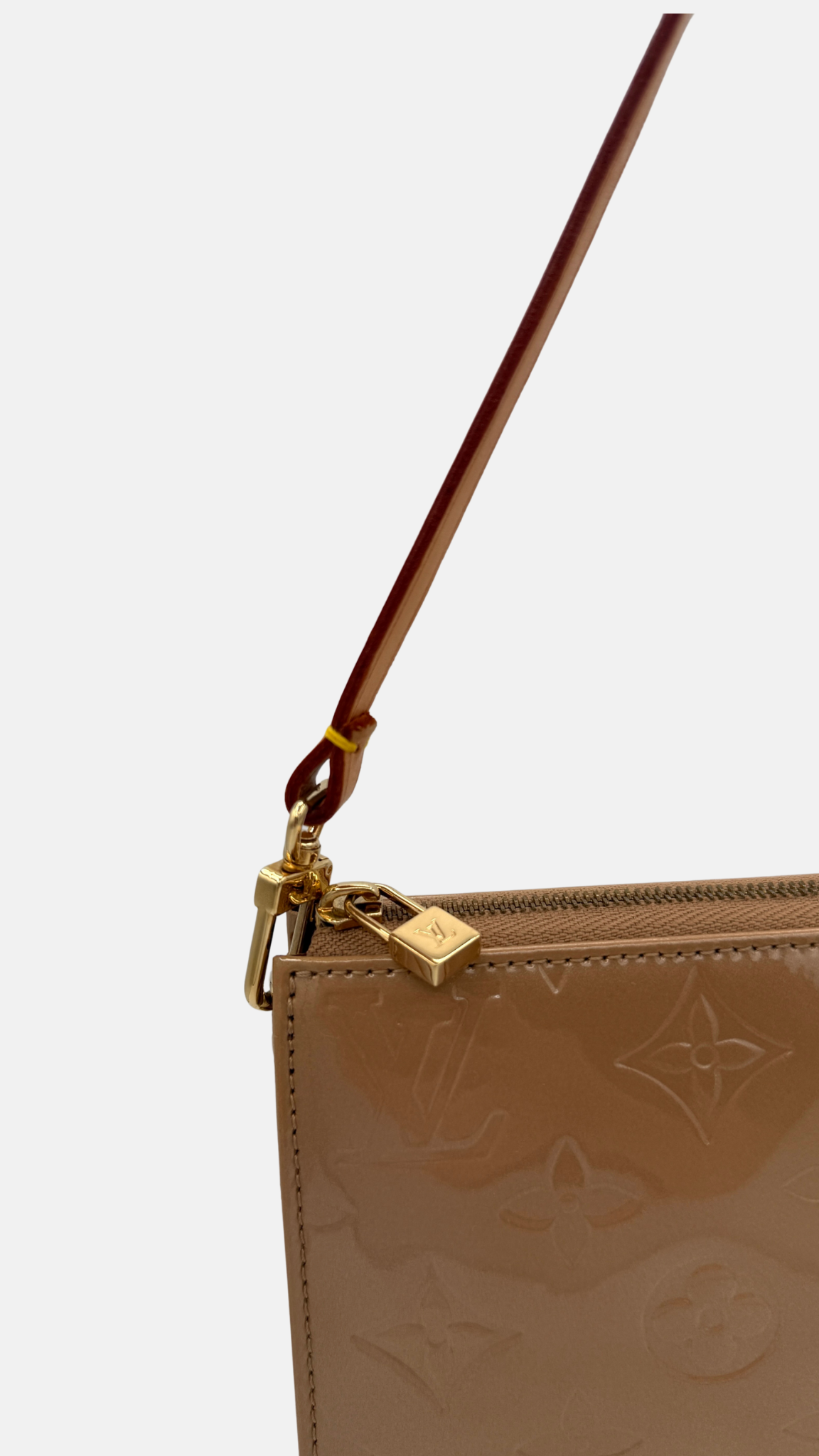 LOUIS VUITTON VERNIS POCHETTE